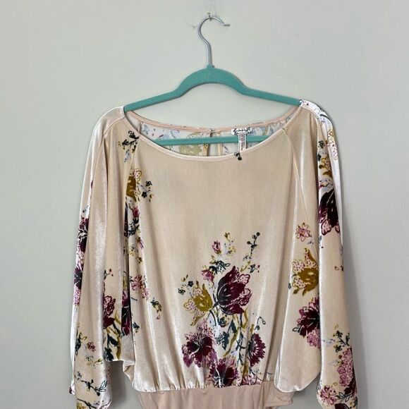 #139 FREE PEOPLE babe floral velvet bodysuit - Picture 8 of 14